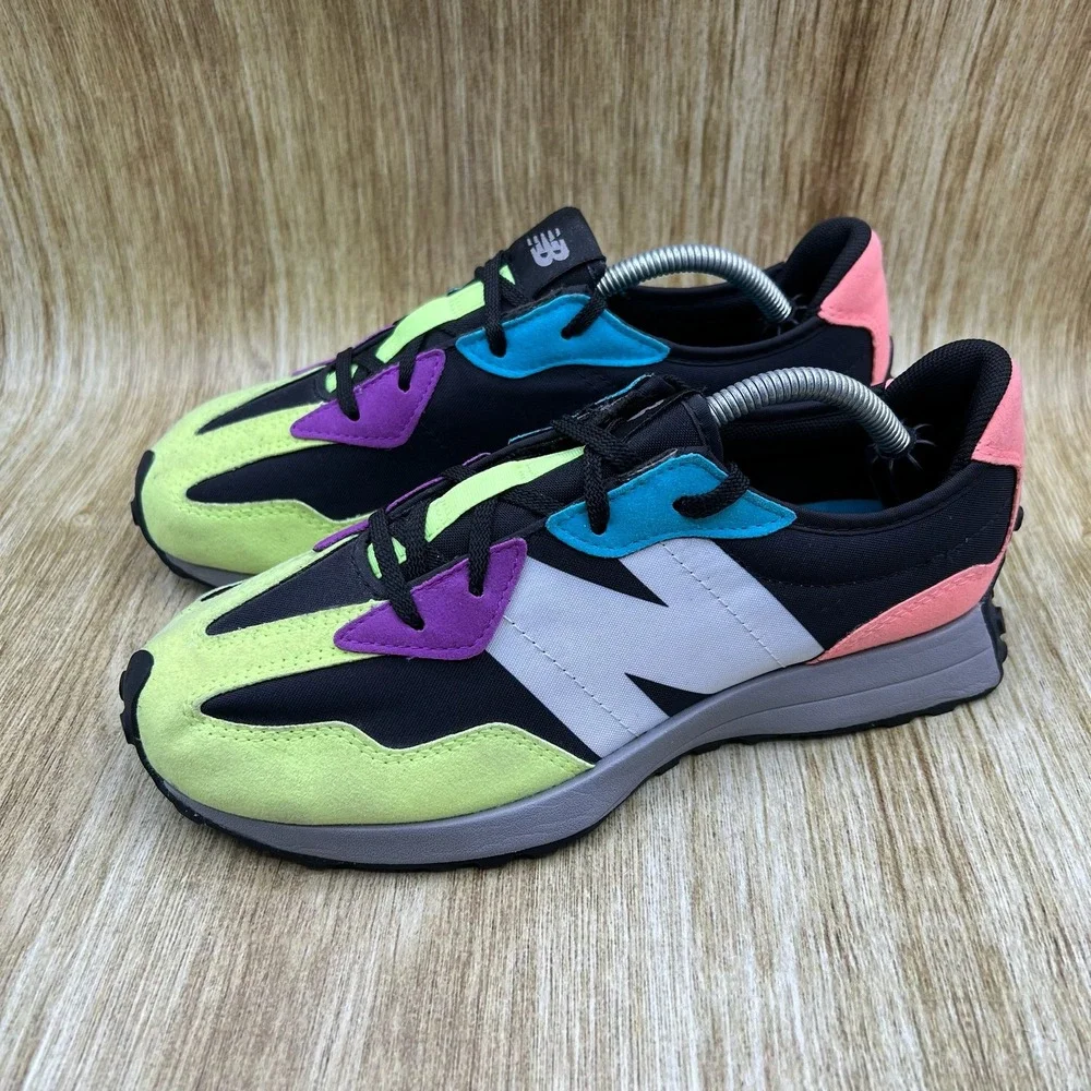 New Balance 327 Sneakers Women's Size 7 Black Multi-Color Retro Suede GS327EA